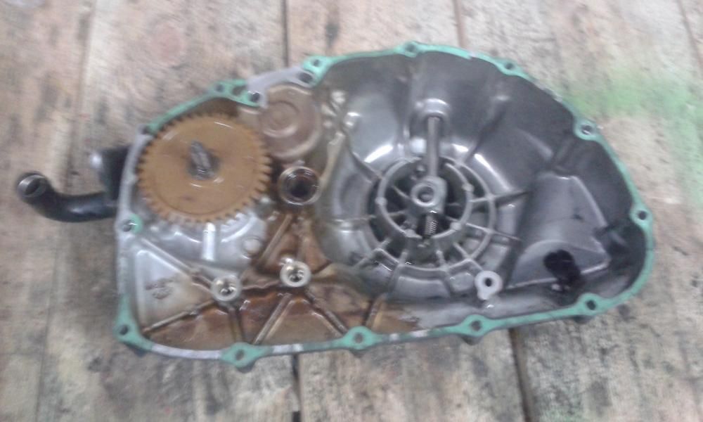 pokrywa pompa wody dekiel silnika Varadero Honda Shadow vt 125 części