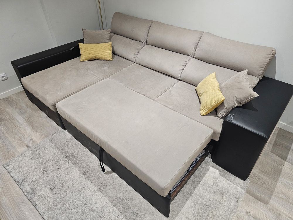 Sofá de 3 lugares com chaise longue
