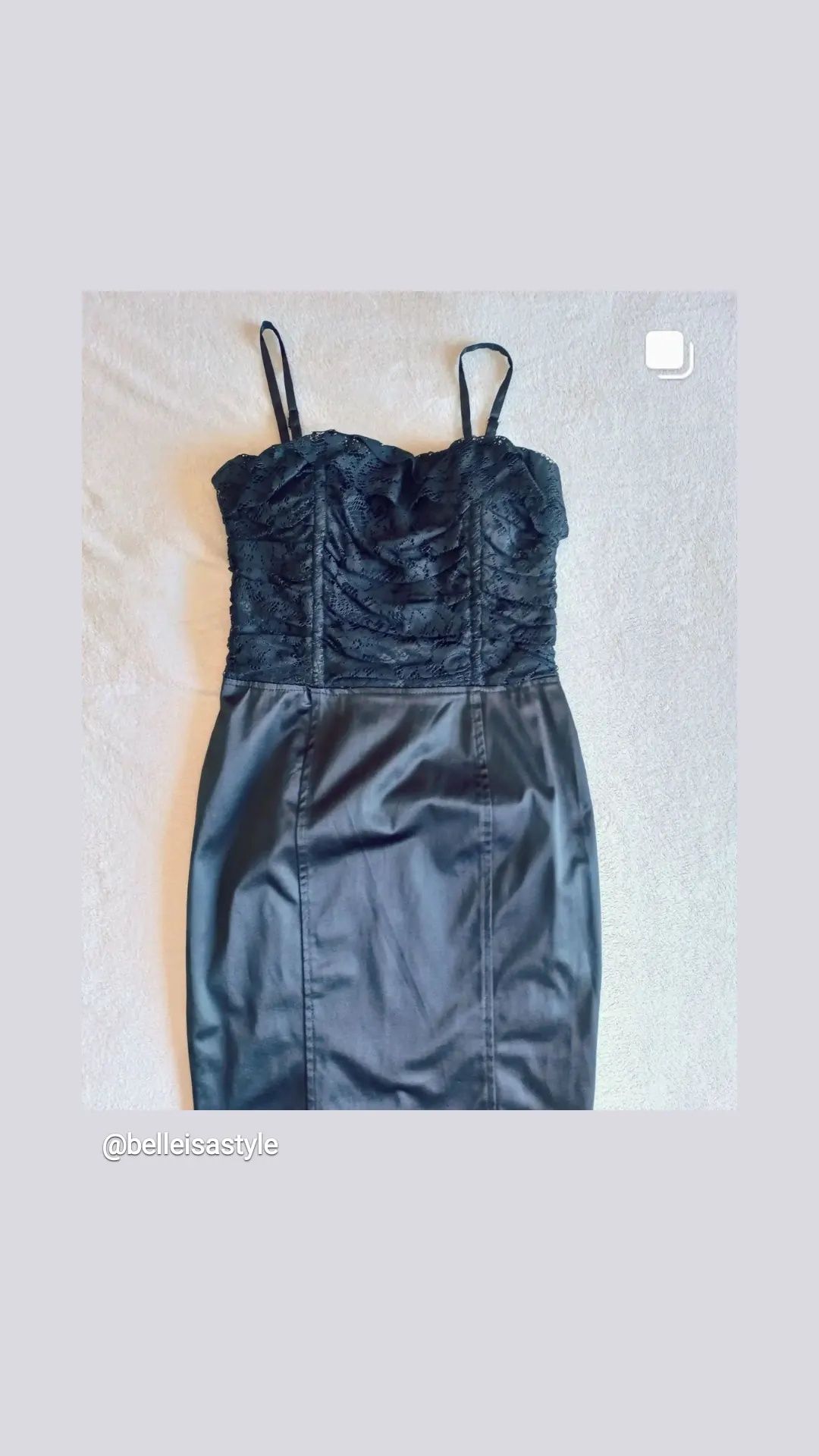 Vestidos de vários modelos e tamanhos