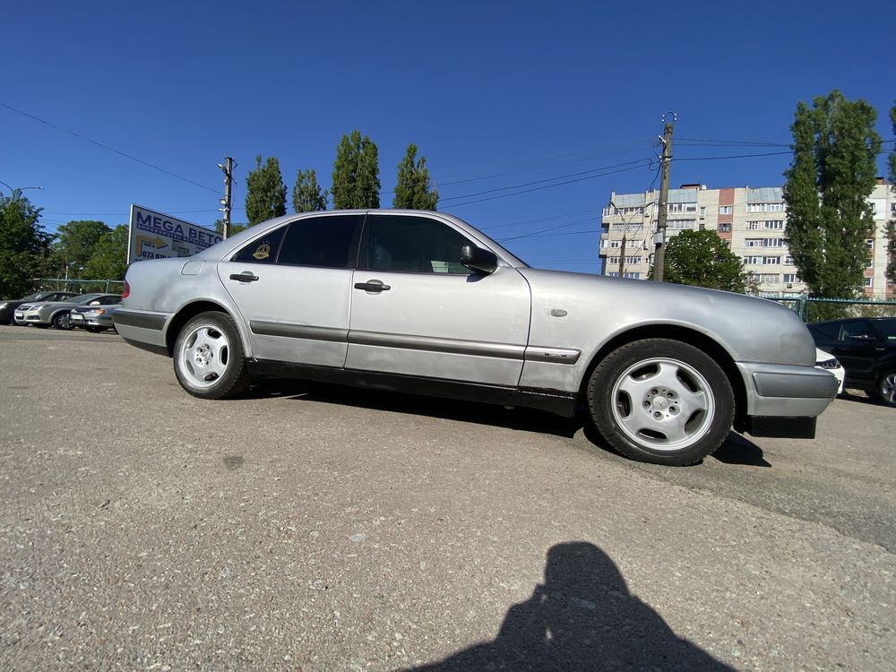 Mercedes Benz W210 E290 Diesel