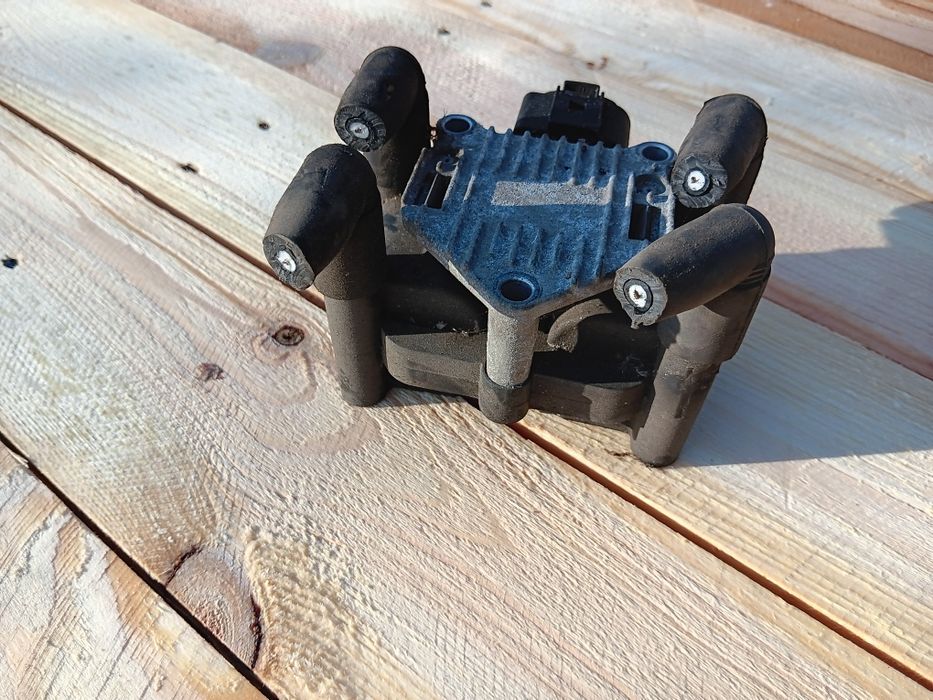 Vw volkswagen Golf IV 4 1.6 8v AKL cewka zapłonowa audi a3 a4 Bora