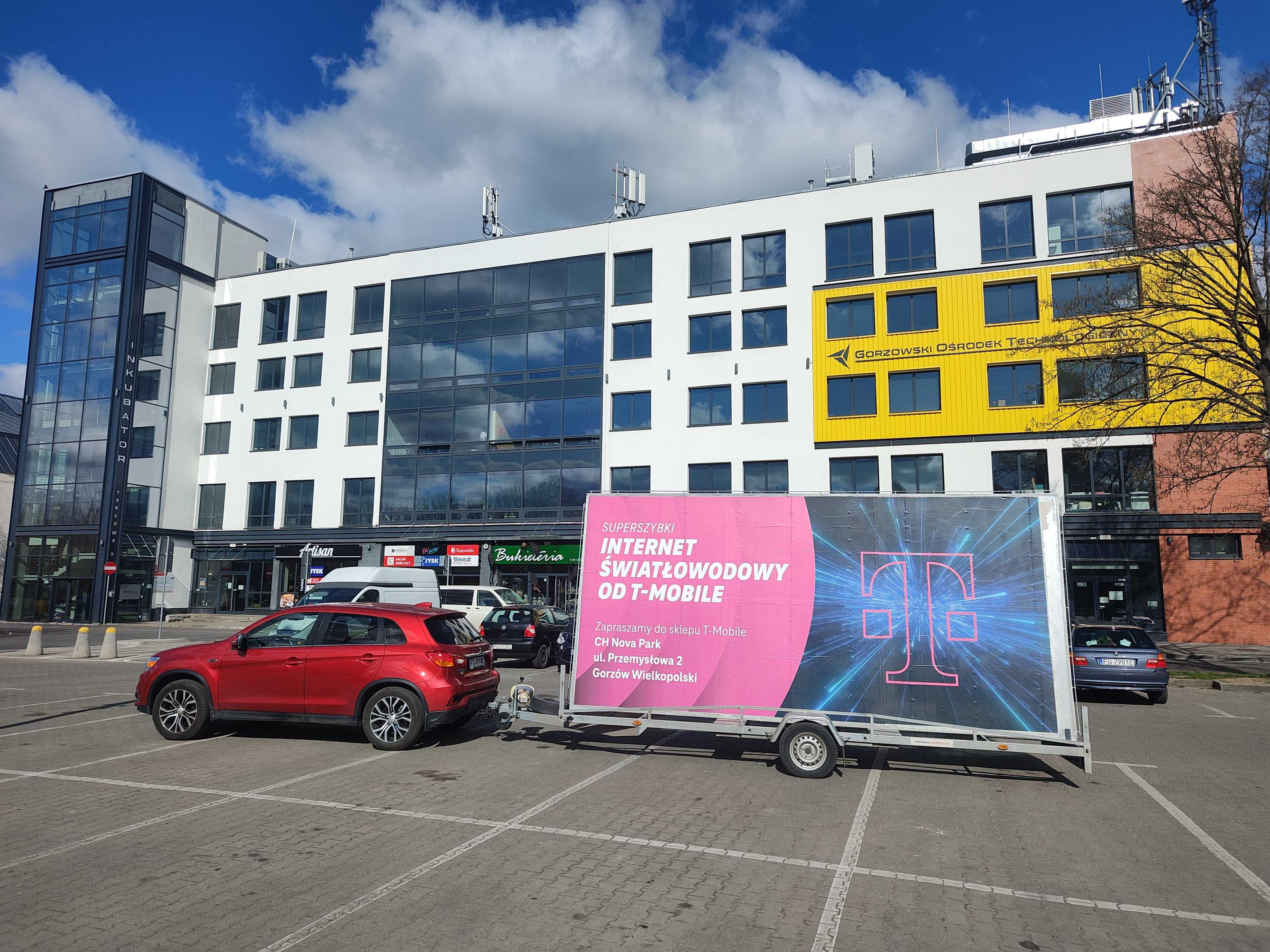 Reklama mobilna, przyczepa reklamowa, mobilny billboard Zielona Góra.