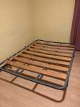 vendo estrado (cama de casal) em perfeitas condições