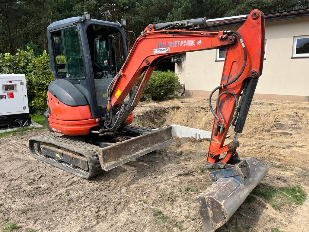 Minikoparka Kubota U25-3 z 2013 roku  waga 2600kg koparka