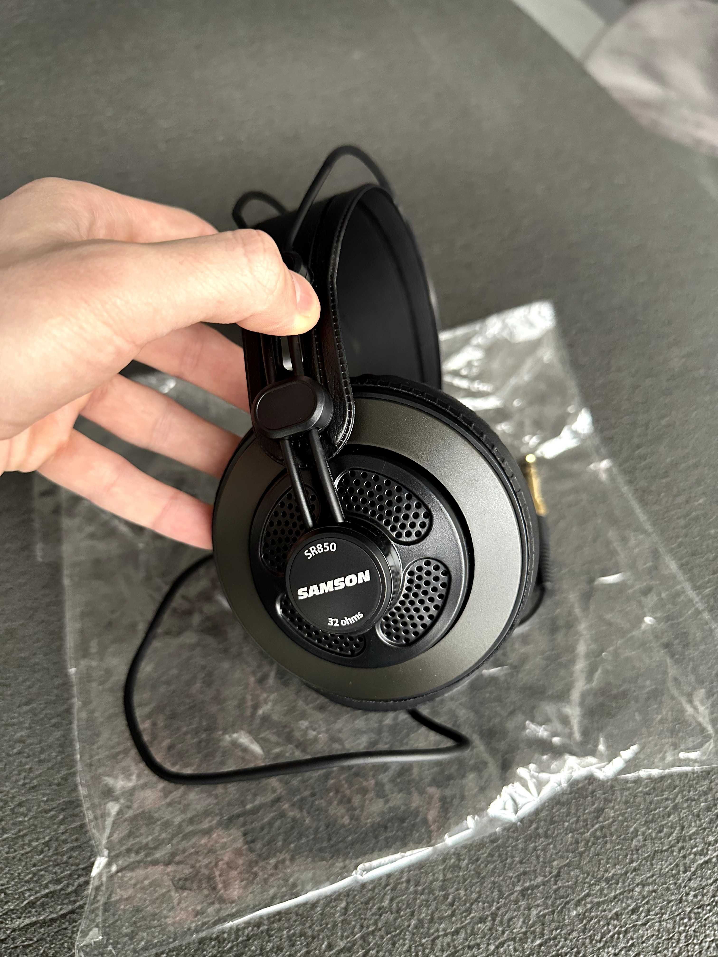 Навушники SAMSON SR850 студийные (новые)