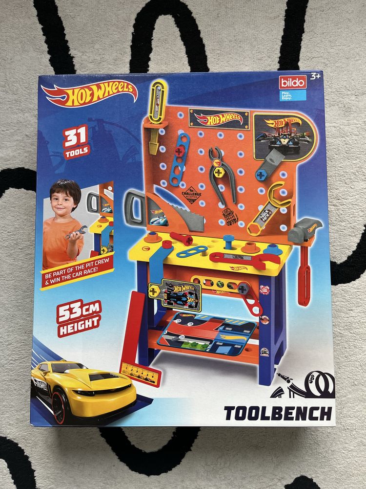Hotwheels toolbench