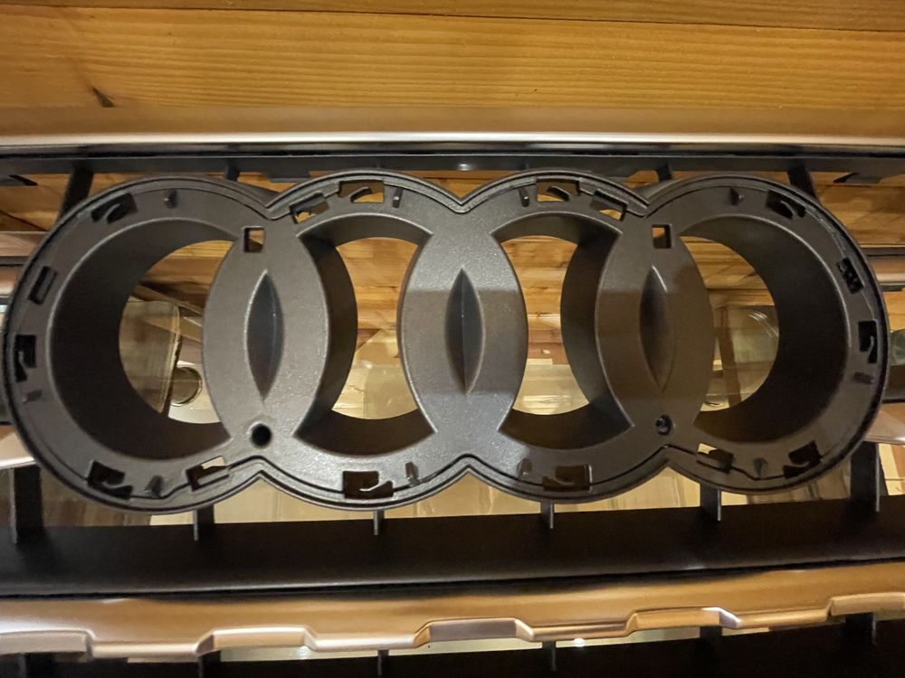 Audi Q7 4M  решітка радіатора 2015-2020р