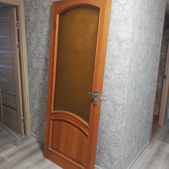 Двері міжкімнатні дубові 80*200 см  з ручкою