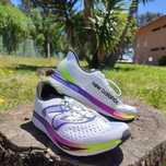 ЕU 40 і 39 Кросівки для бігу New Balance FuelCell SuperComp Pacer л