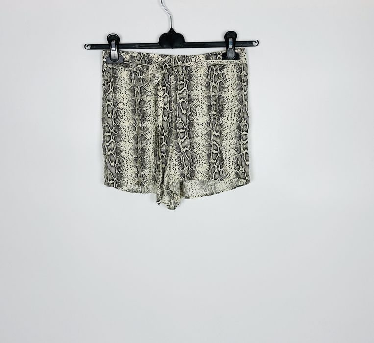 Szorty w motyw węża S 36 Primark