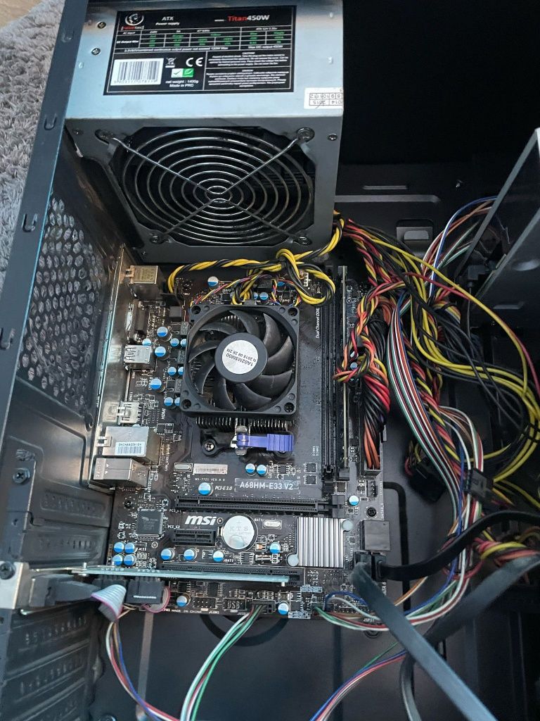 Komputer sparwny z legalnym Windowsem AMD 111GB