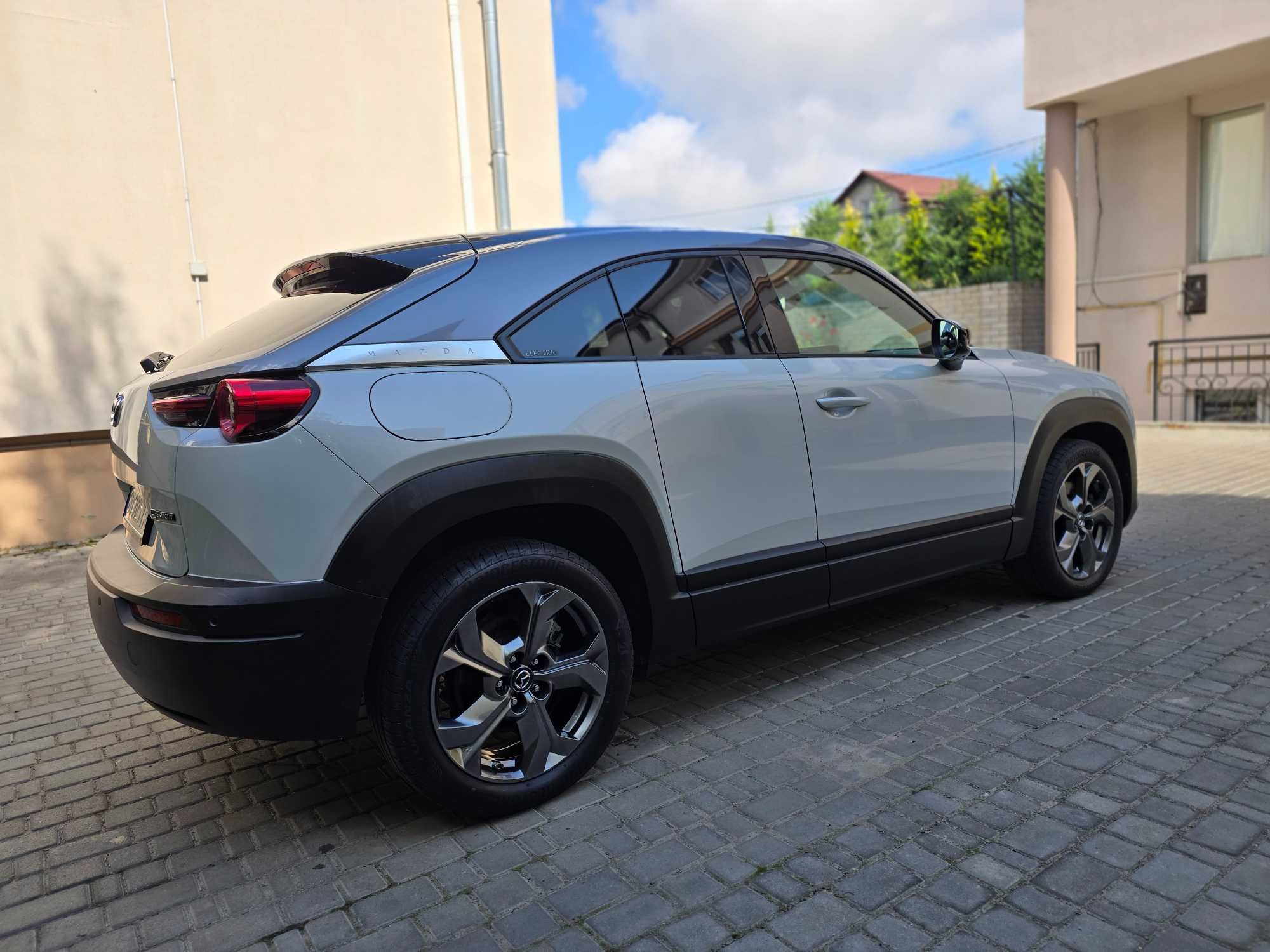 Mazda MX-30 , 2020
