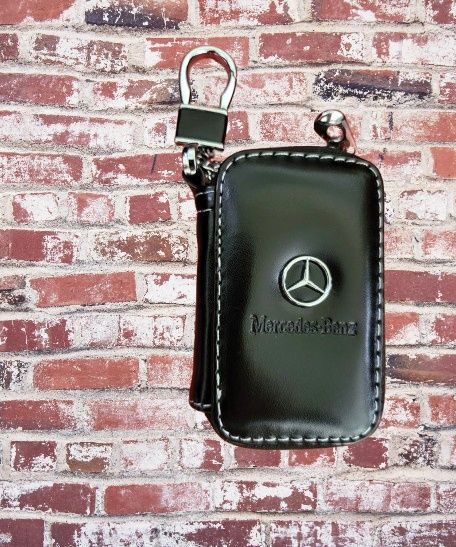 Mercedes - carteira, porta chaves. Novo. Excelente oportunidade