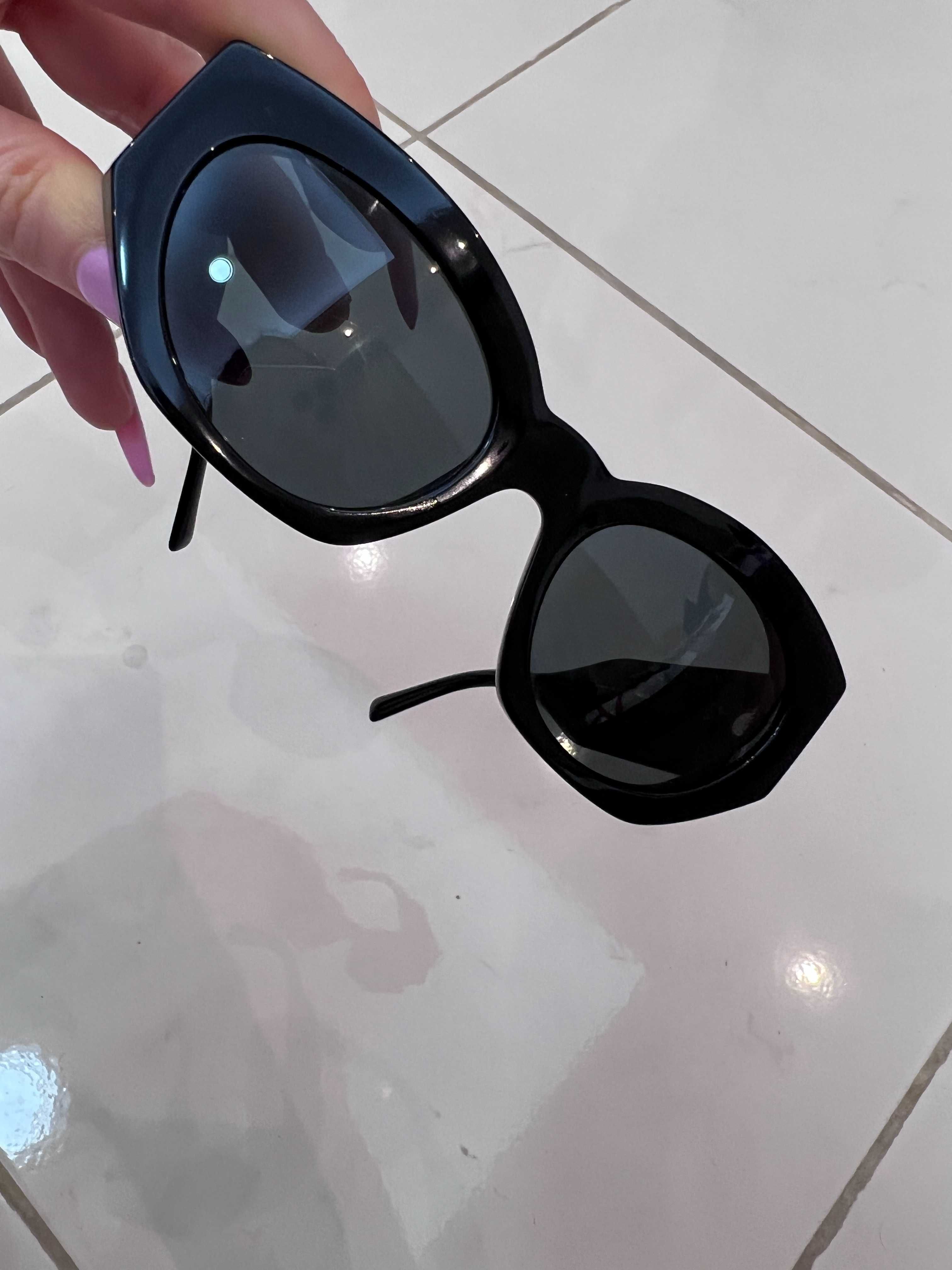 czarne okulary przeciwsłoneczne markowe