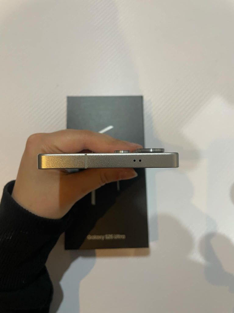 Samsung Galaxy S25 ULTRA