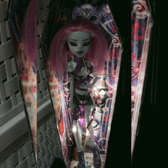 Unikatowa lalka kolekcjonerska custom w klimacie Monster High
