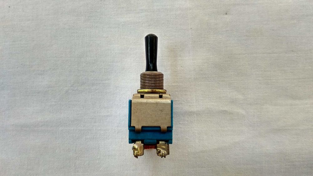 Тумблерний перемикач радянський