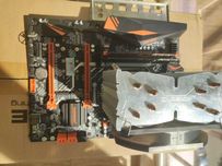 Комплект Мат плата HUANANZHI X99-BD4 LGA 2011-3 DDR4 + E5-2666v3 2.90G