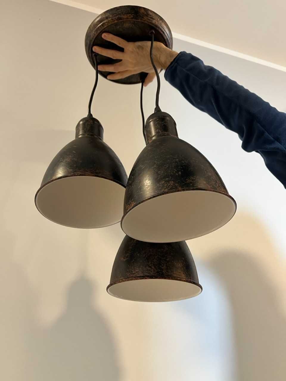 Potrójna lampa żyrandol w stylu vintage