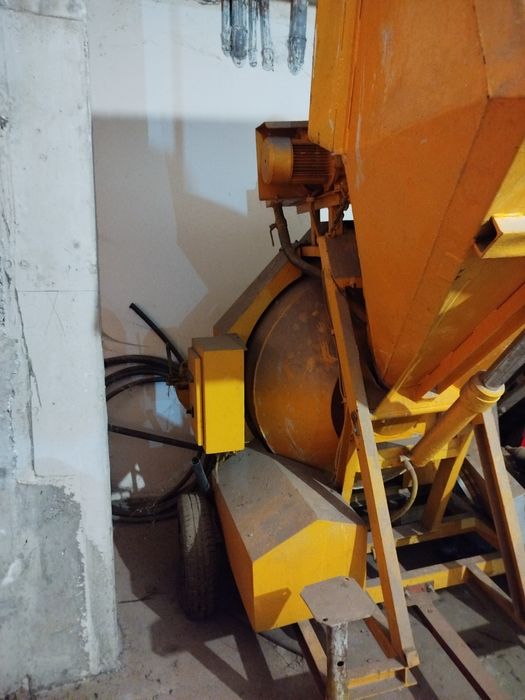 Central de betão betoneira com pá de arrasto