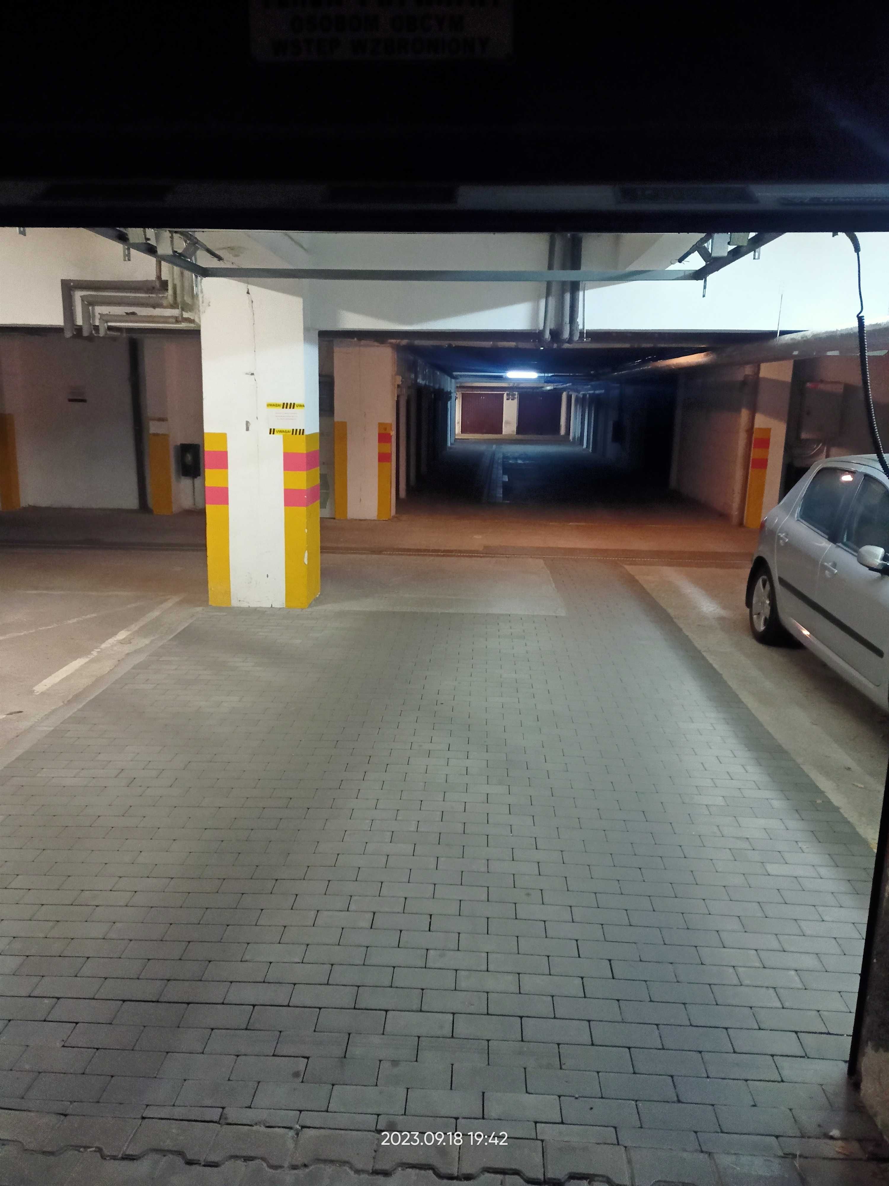 Wynajmę garaż podziemny na ulicy Jana Sawy 8 o powierzchni 16,35m2