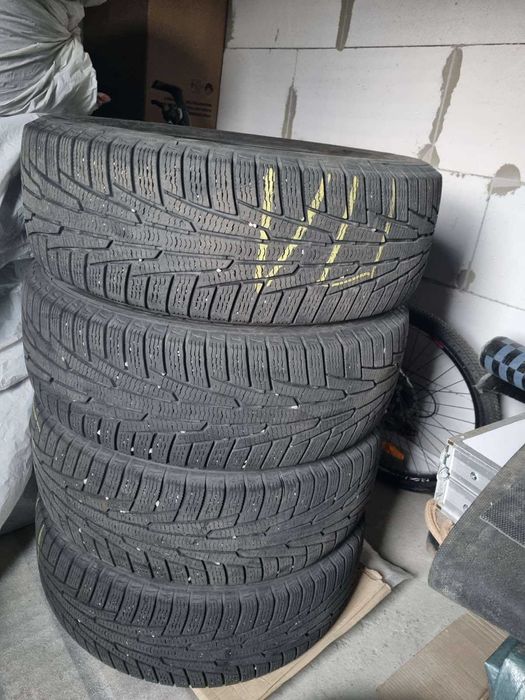 Шини зимові Nokian 215/60 R17 100R XL (Резина зимова)