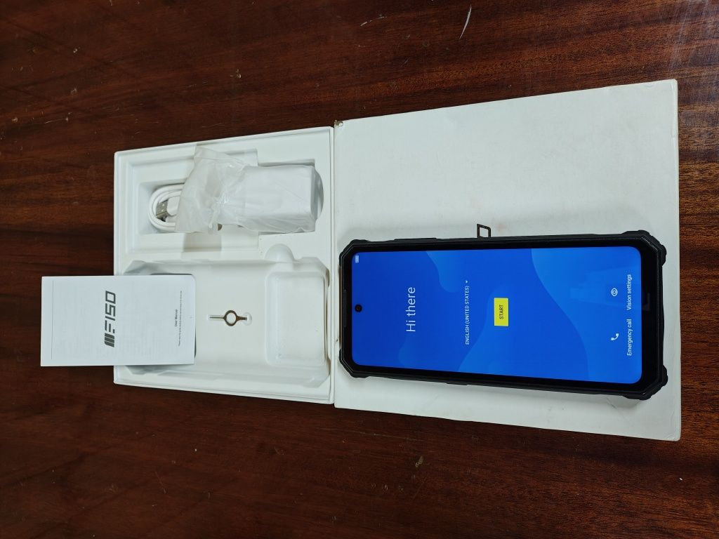Захищений смартфон Oukitel F150