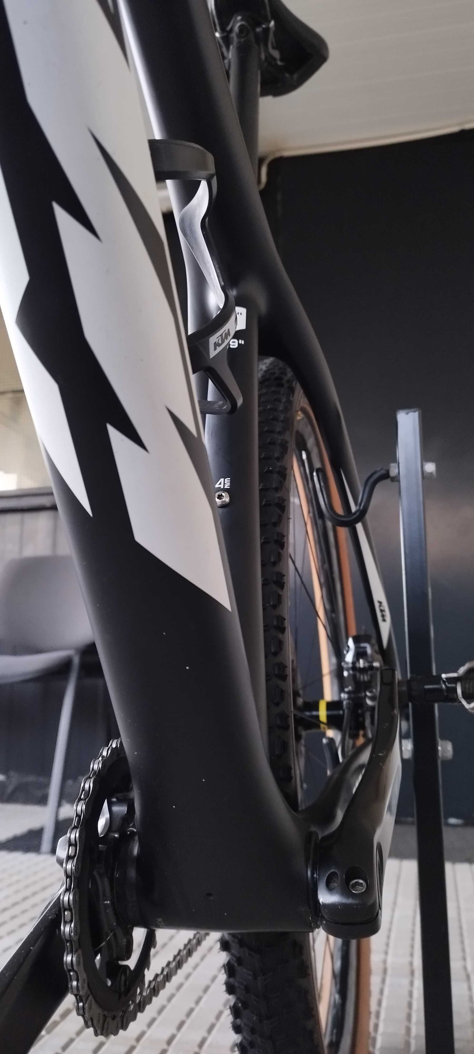Bicicleta KITM Myroom COMP Carbono 2020