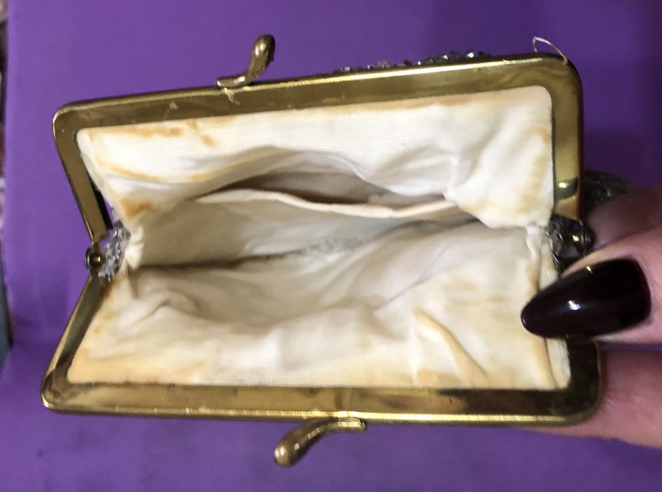 Сумочки нарядные