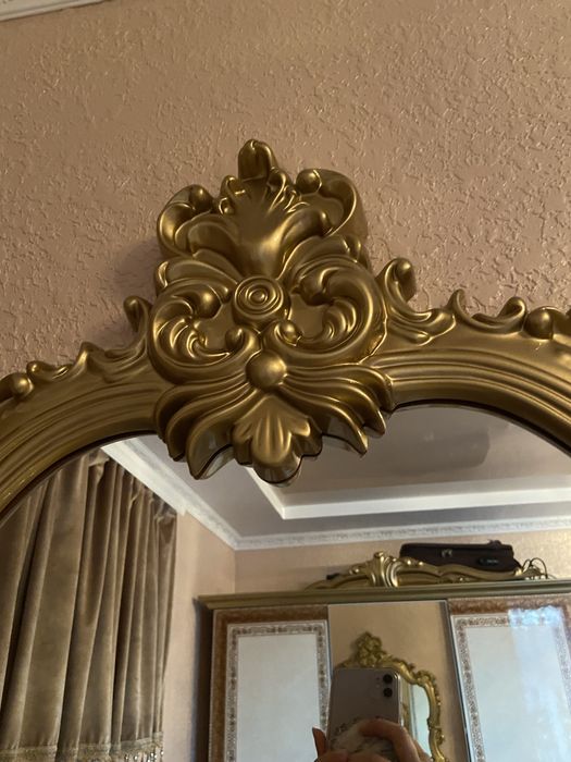 Дзеркало Дженіфер