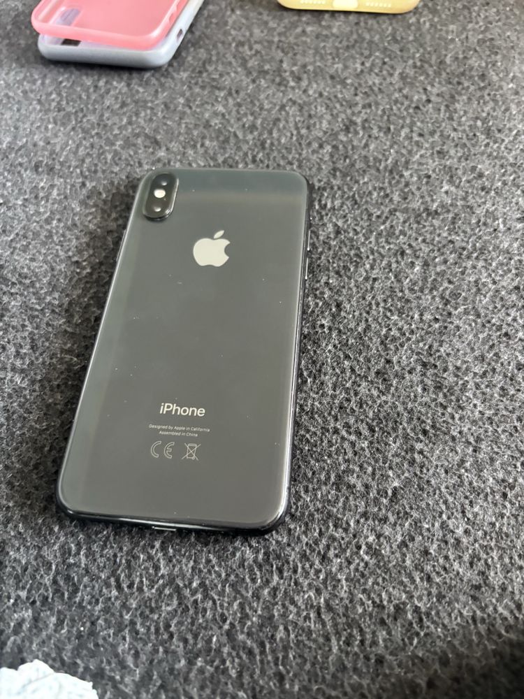 Iphone xs 64g uzywany przez kobiete
