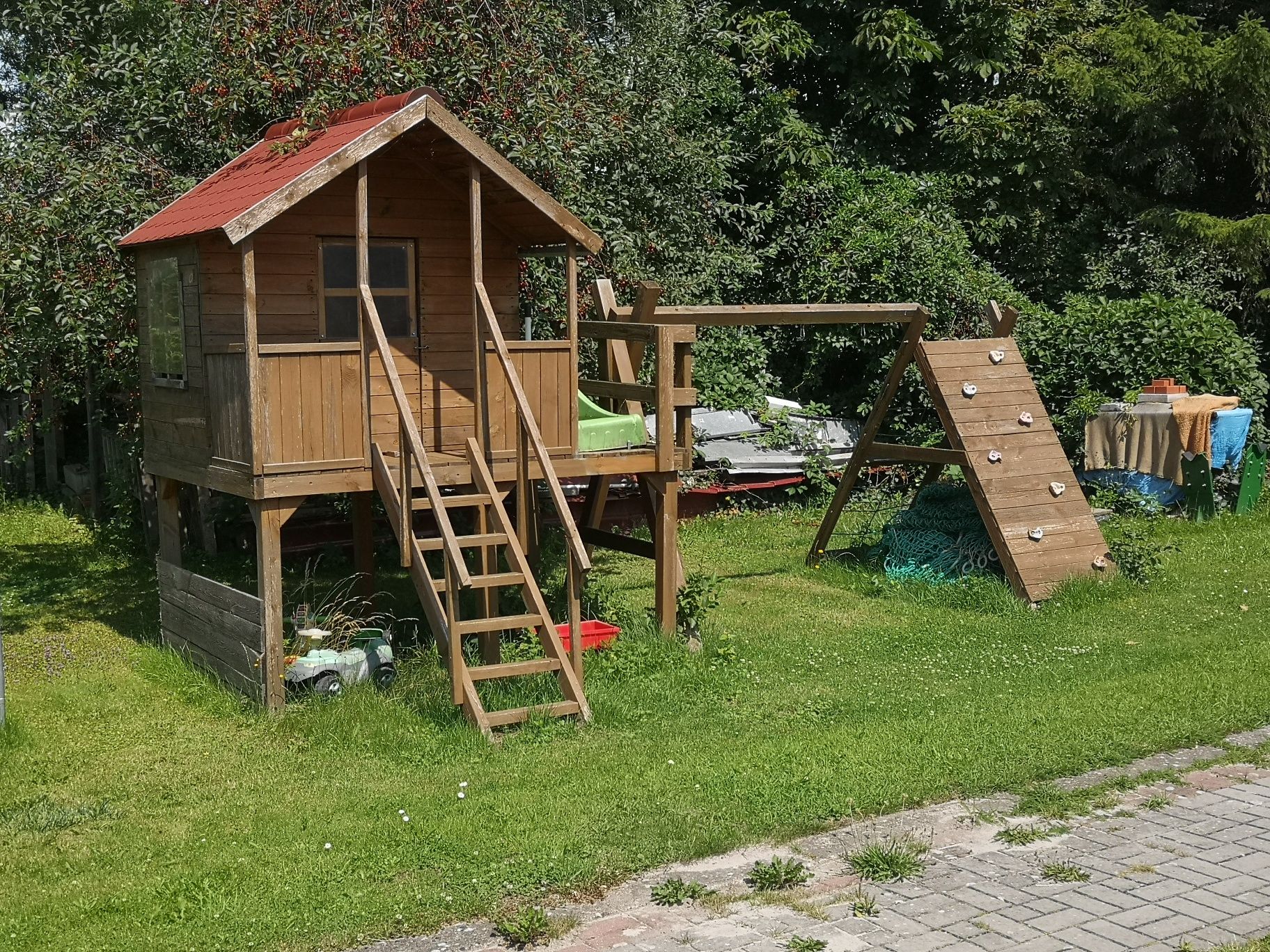 Domek, zjeżdżalnia, huśtawka, zestaw.