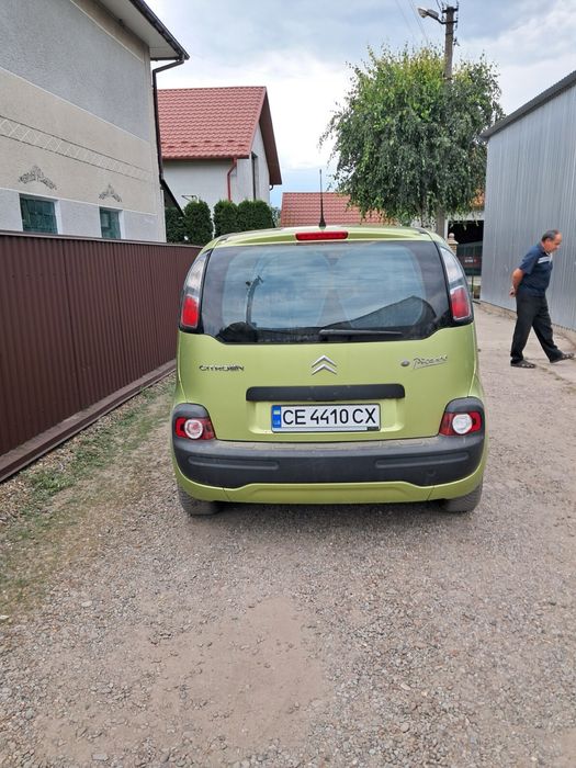 Продам хороше сімейне авто Citroen Picaso C3