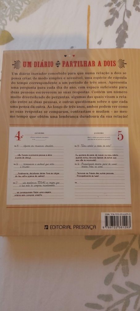 Livro "uma pergunta por dia"