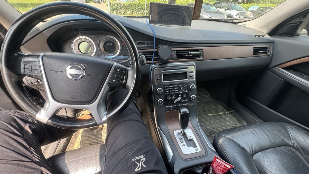 Volvo S80 rok 2011 silnik 3.2 B+G