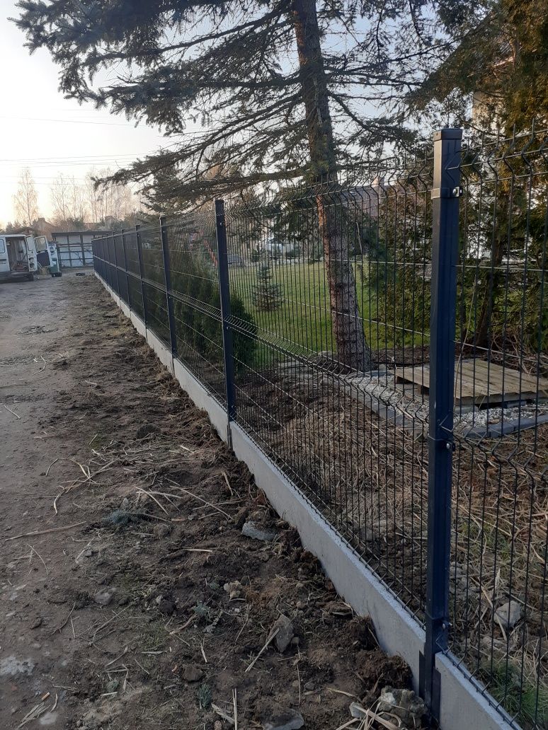 Panel ogrodzeniowy 153 x 250cm 3D fi.4 ral7016 antracyt płot przęsło