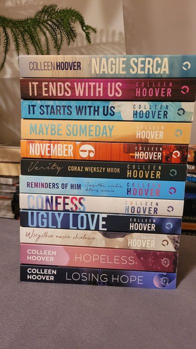 Colleen Hoover- 12 książek  stan bardzo dobry