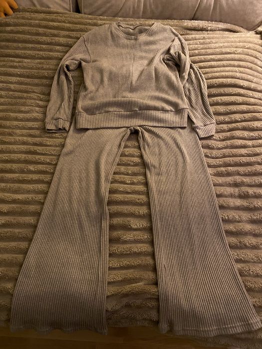 Костюм в рубчик теплий