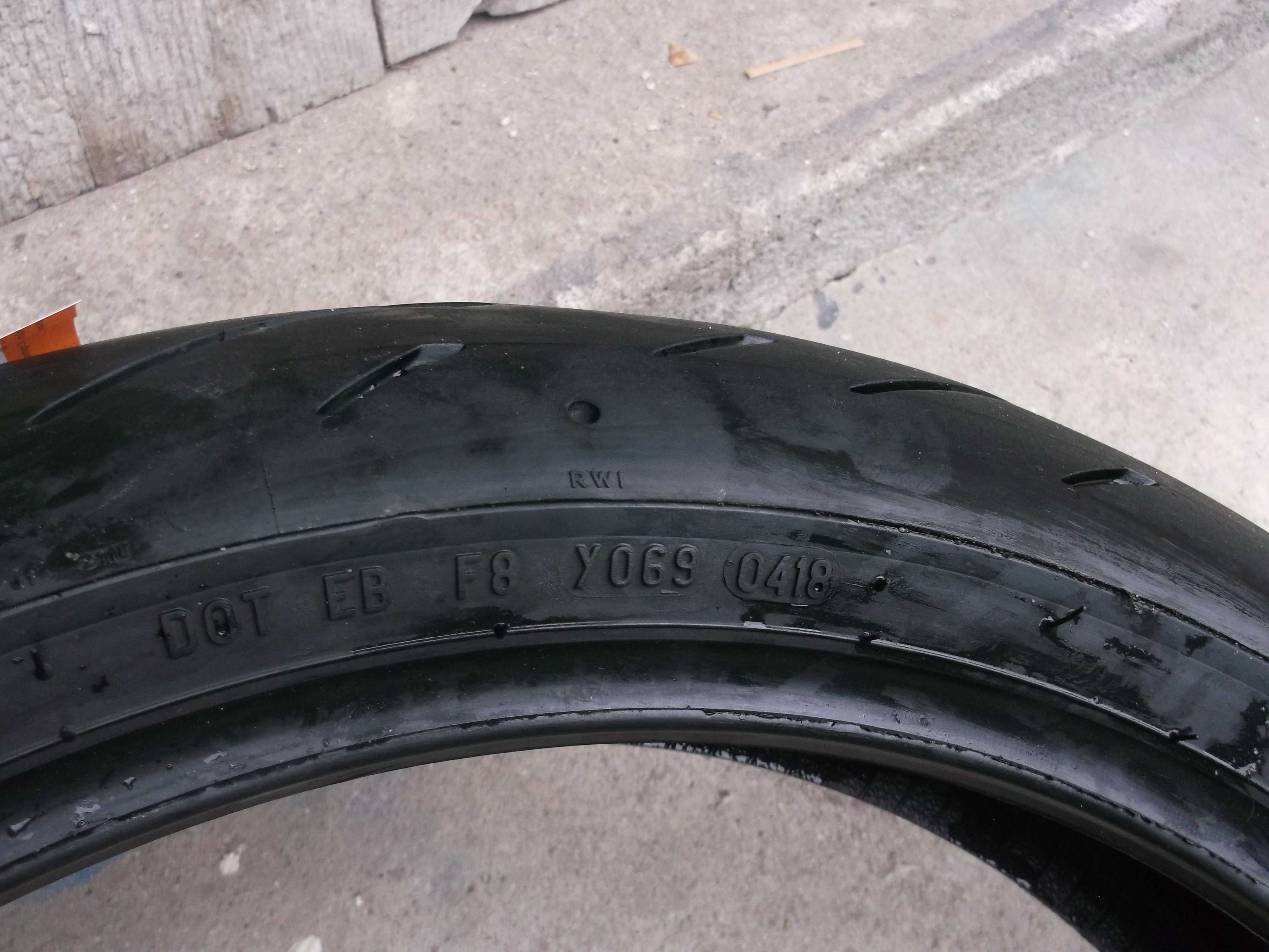 120/70 zr17 Pirelli Diablo Rosso Corsa 2 DOT 0418 opona przód