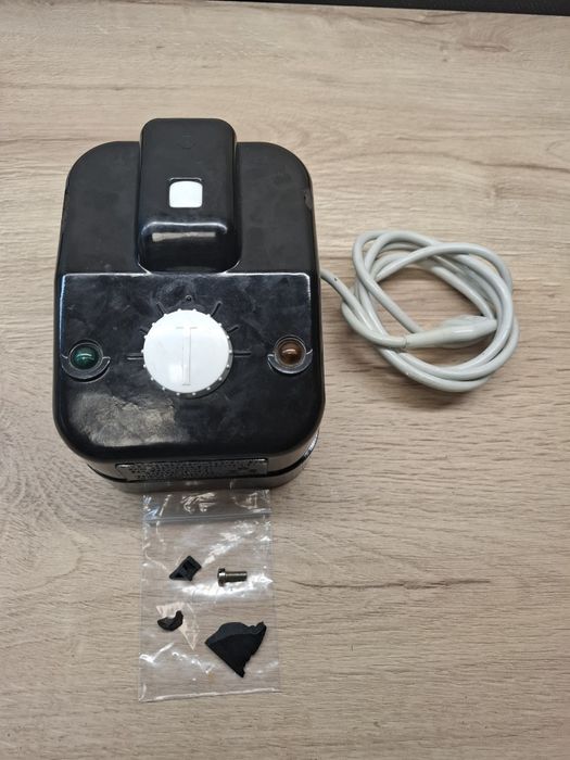 Zasilacz do kolejki Piko ME002