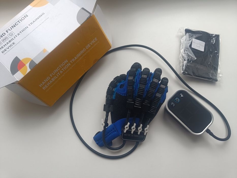 Sprzęt do rehabilitacji ręki - rękawica robotyczna