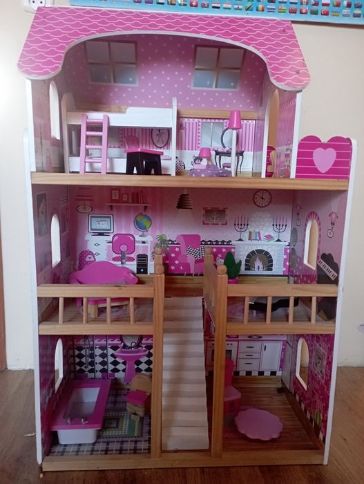 Domek dla lalek duży