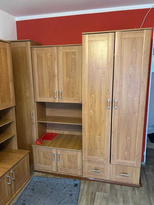 Mebloscianka z witryna plus mebloscianka