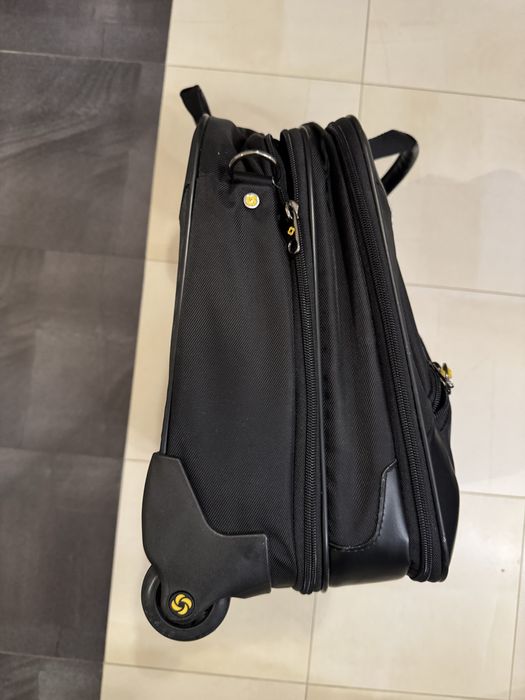Torba na kółkach Samsonite, przegroda laptop telefon portfel