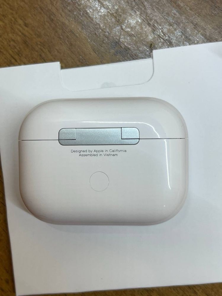 Оригінальні AirPods Pro 2