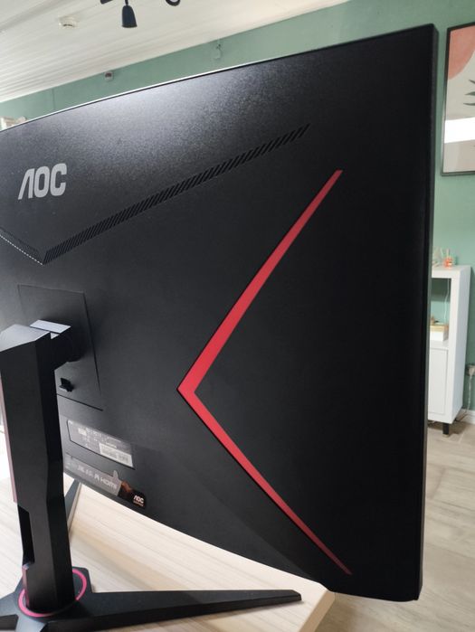 AOC 32' FHD 240hz