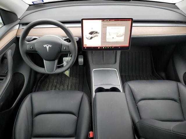 2023 року Tesla Model Y