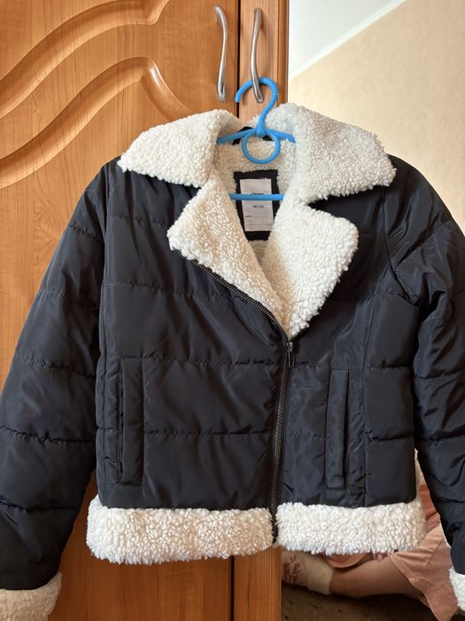 Стильна куртка Сінсей, розмір 140, майже нова