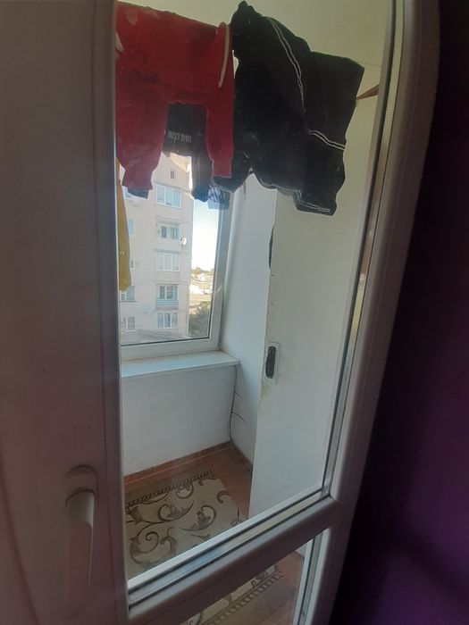 Продам двох кімнатну квартиру смт.Іваничі