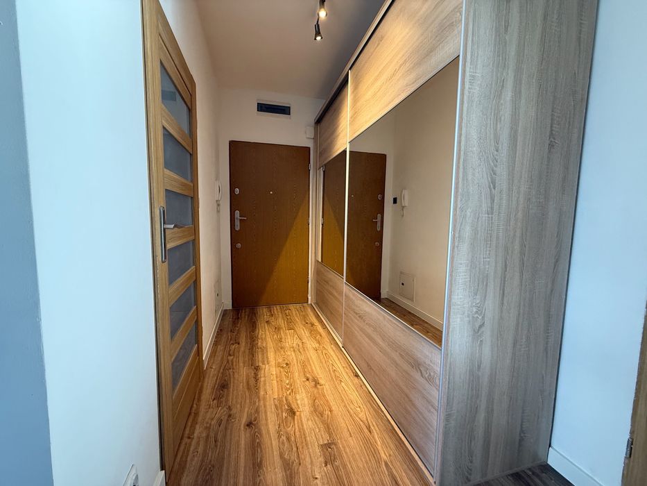 Przestronne zwierzolubne mieszkanie z dużym balkonem, Inflancka 20